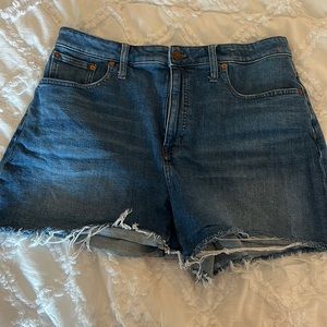 Madewell Curvy High-Rise Denim Shorts Size 31